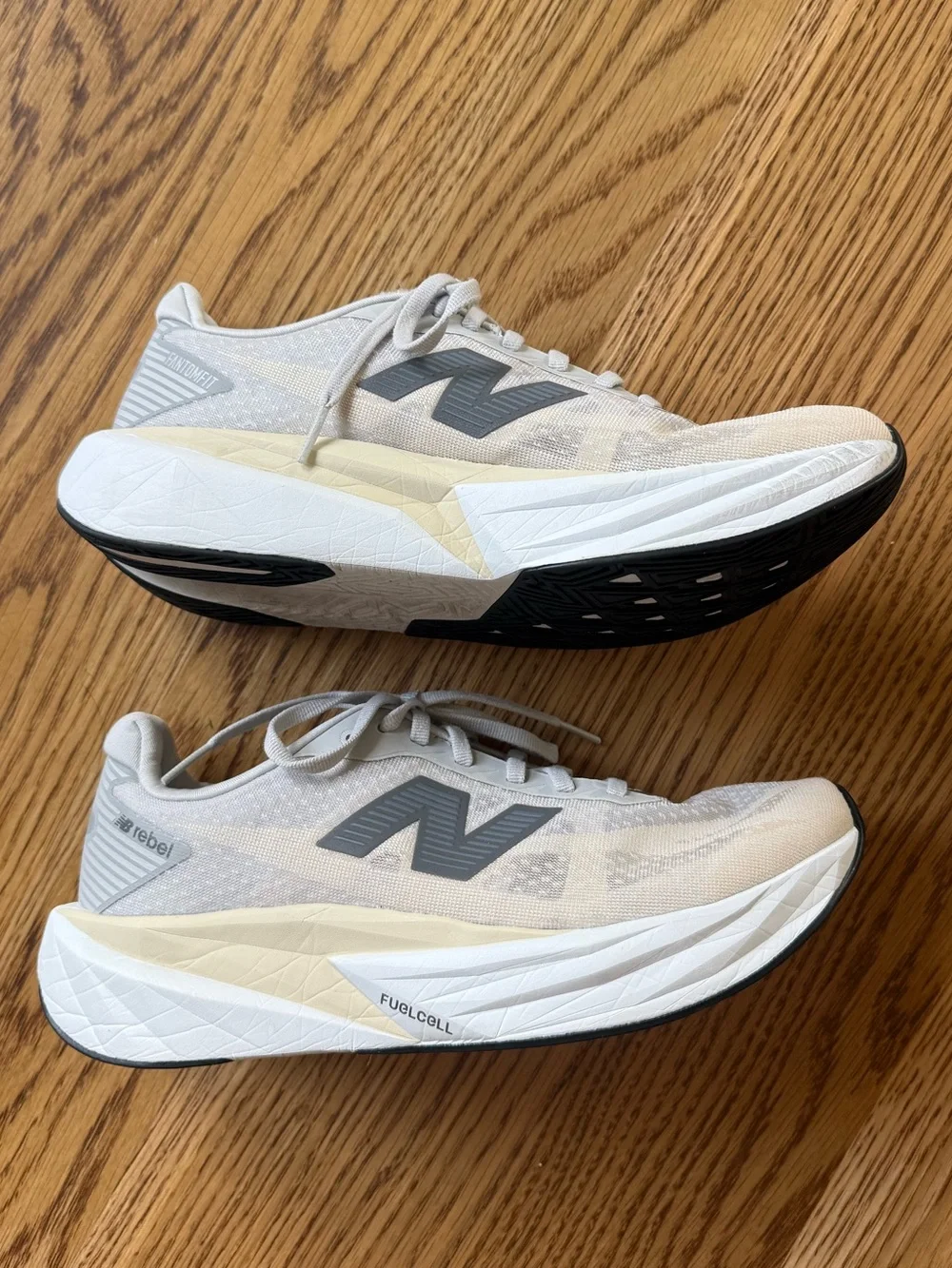 New Balance FuelCell Rebel v5